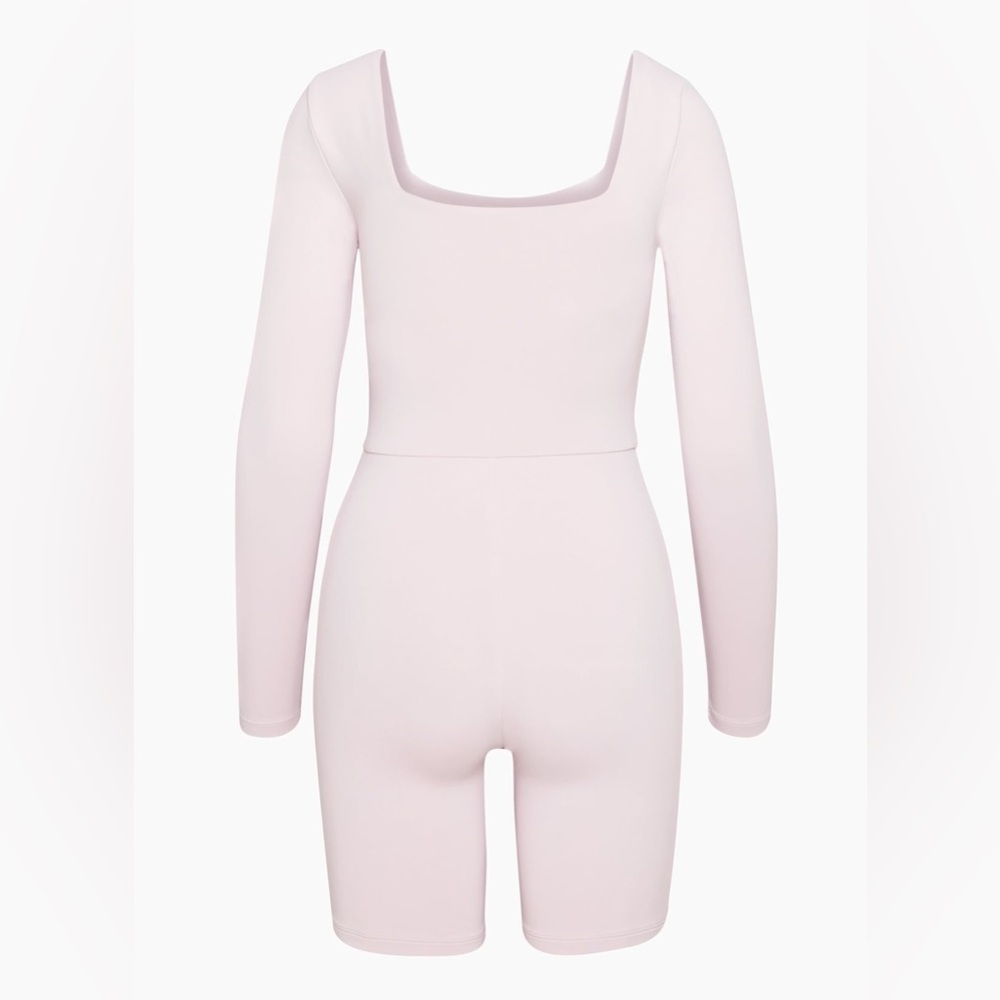Aritzia Babaton Contour Squareneck Longsleeve Romper - Picture 2 of 8